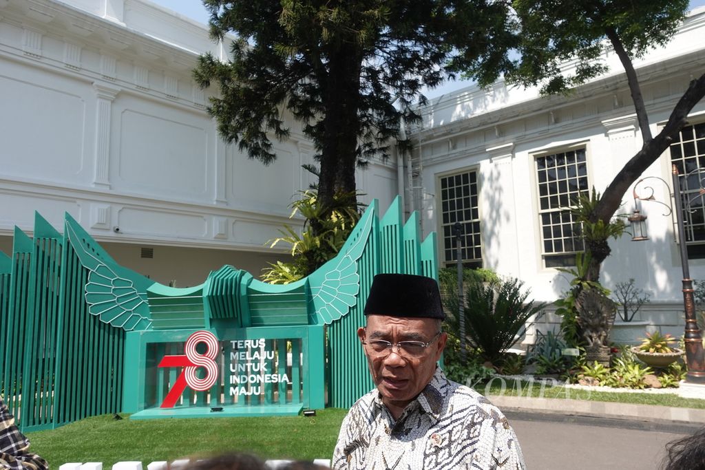 Menteri Koordinator Bidang Pembangunan Manusia dan Kebudayaan Muhadjir Effendy di Kompleks Istana Kepresidenan, Jakarta, Selasa (18/7/2023).