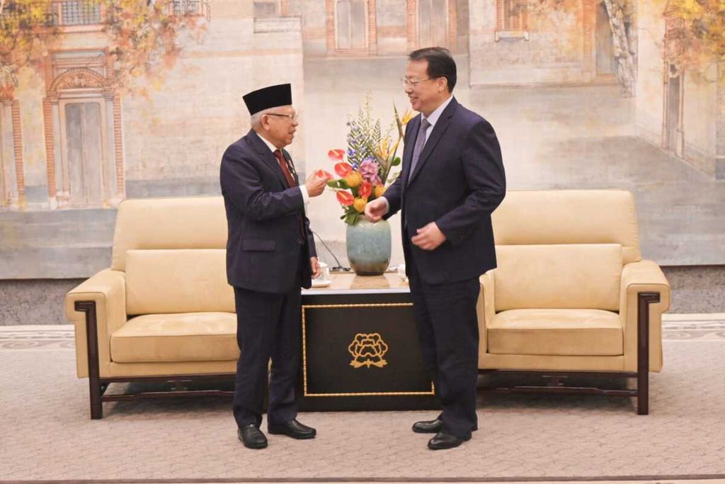Wakil Presiden Ma'ruf Amin bertemu Wali Kota Shanghai Gong Zheng di Xijiao Conference Center, Xijiao State Guest Hotel Nomor 7, Shanghai, Republik Rakyat China, Selasa (19/9/2023).