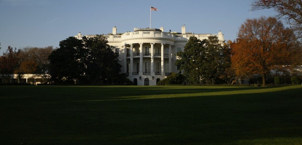Gedung Putih di Washington DC, tempat Presiden Amerika Serikat berkantor.
