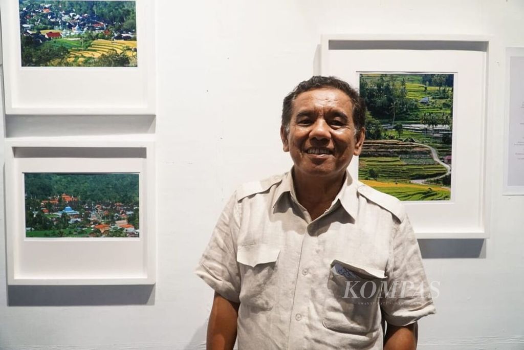 Fotografer dan budayawan Edy Utama ketika ditemui di Galeri Taman Budaya Sumatera Barat, Padang, Sumbar, Sabtu (28/8/2021).