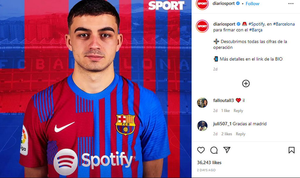 Akun Diariosport, media Spanyol, ini memperlihatkan jersei klub Barcelona yang memuat logo sponsor barunya, Spotify.