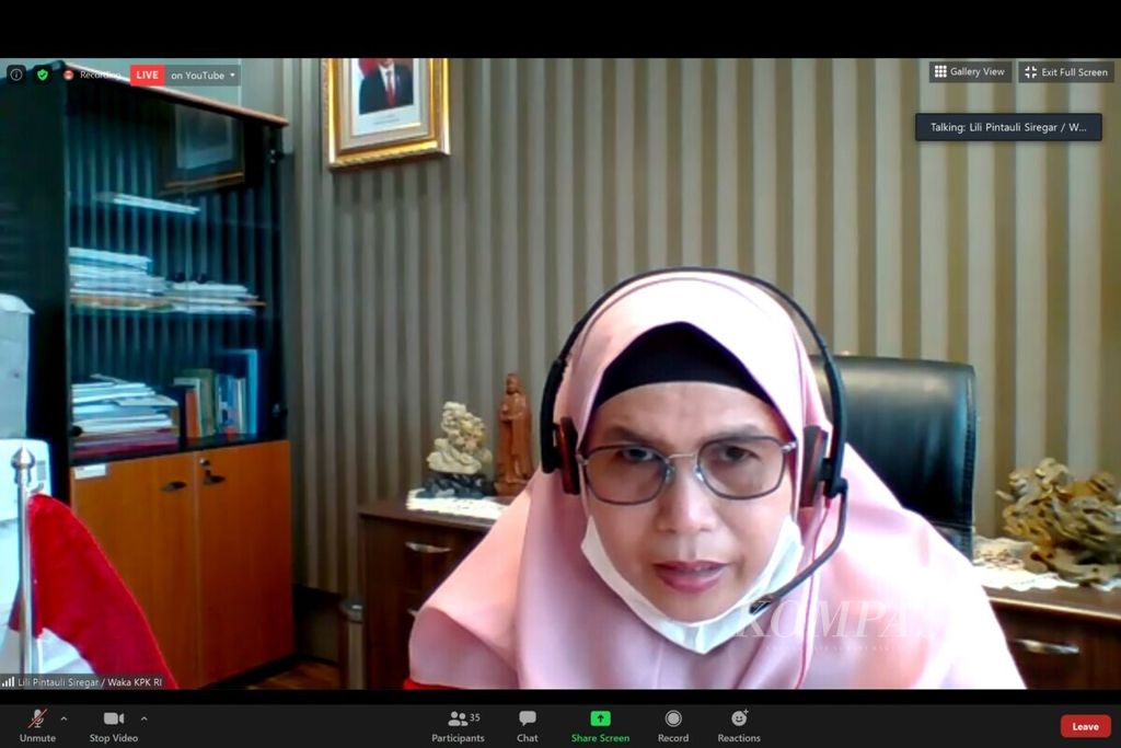 Wakil Ketua KPK Lili Pintauli Siregar dalam pembukaan Kelas Intensif Akademi Jurnalistik Lawan Korupsi (AJLK) 2020, Senin (5/10/2020).