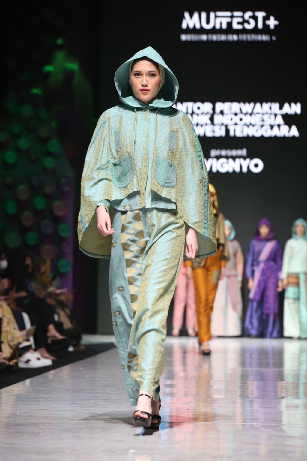 Karya perancang Wignyo di ajang Muslim Fashion Festival (Muffest) 2023 di Jakarta, awal Maret 2023. 