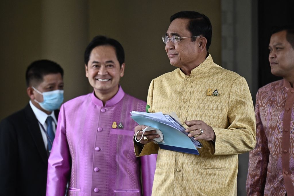 Thai Prime Minister Prayut Chan-O-Cha arrived at the press conference location after leading a ministerial meeting in Bangkok on June 20, 2023.