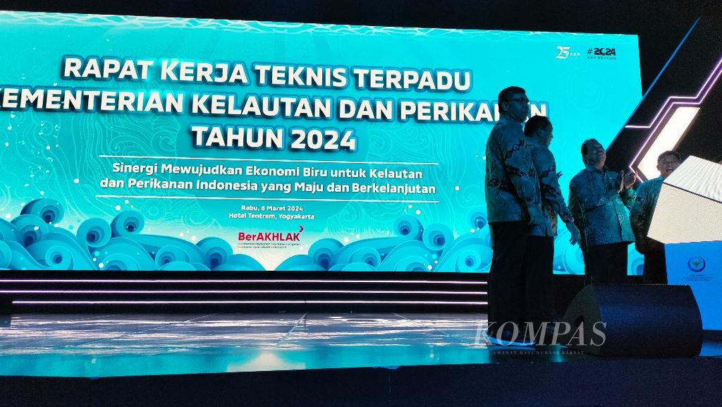 Suasana pembukaan Rapat Kerja Teknis Kementerian Kelautan dan Perikanan di Hotel Tentrem, Yogyakarta, Rabu (6/3/2024).