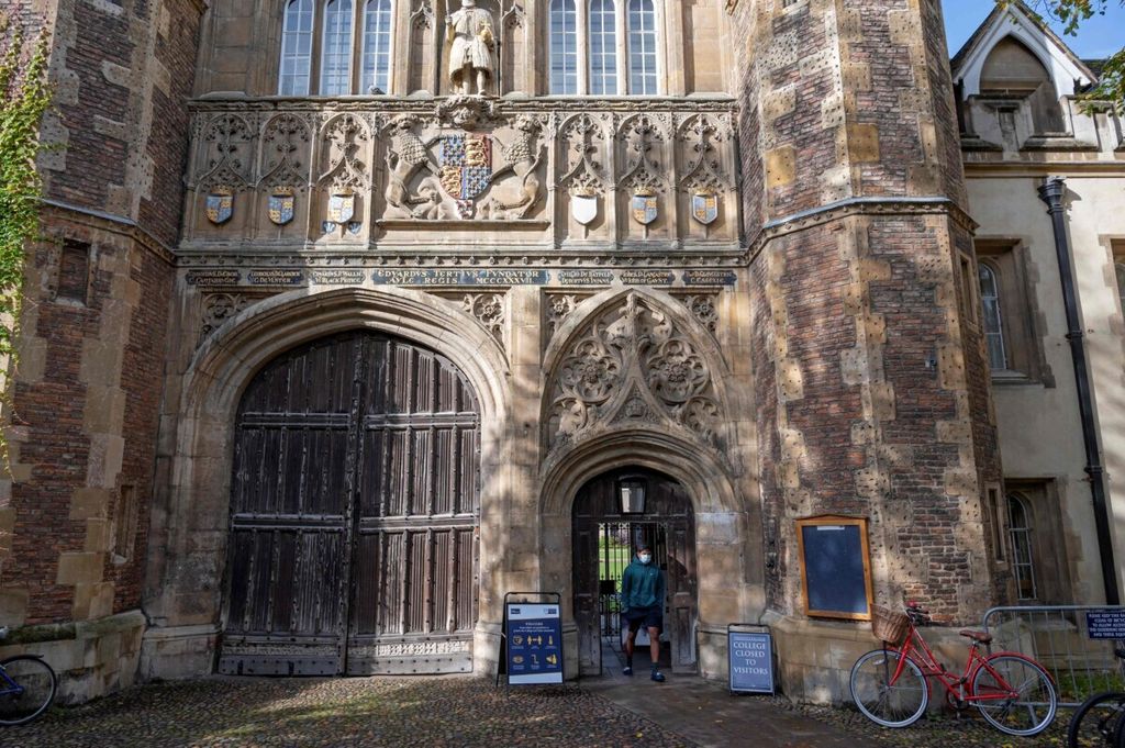 Salah satu sudut University of Cambridge, Inggris, Oktober 2020.