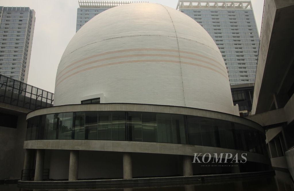 Kondisi gedung Planetarium dan Observatorium Jakarta, Taman Ismail Marzuki , Sabtu (5/11/2022).
