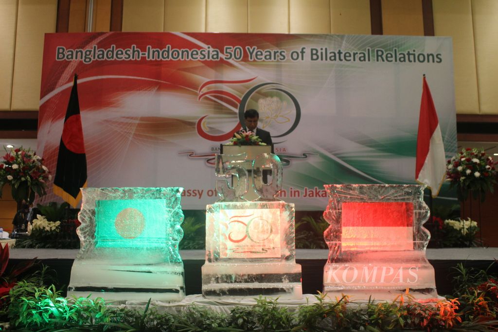 Duta Besar Republik Rakyat Bangladesh untuk Indonesia Wakil Marsekal Angkatan Udara Bangladesh Mohammad Mostafizur Rahman membuka acara peringatan 50 tahun hubungan bilateral Bangladesh dan Indonesia di Jakarta, Selasa 21/6/2022) lalu.