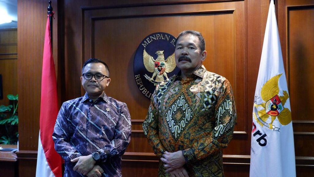 Jaksa Agung ST Burhanuddin mengunjungi Menteri PAN dan RB Abdullah Azwar Anas pada Jumat (27/10/2023). 
