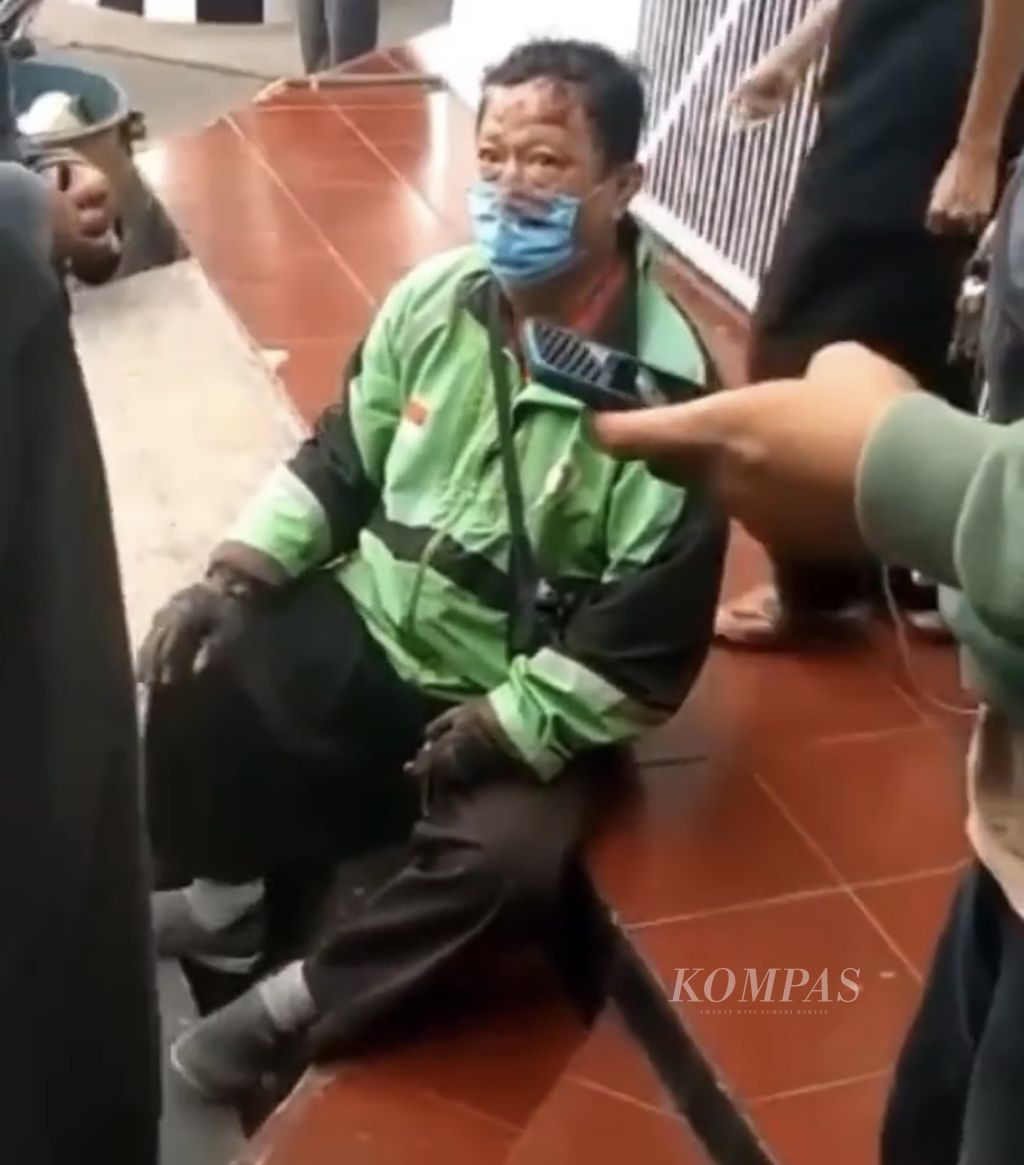 Tangkapan layar peristiwa penganiayaan terhadap seorang pengojek daring di Kota Semarang, Jawa Tengah. 