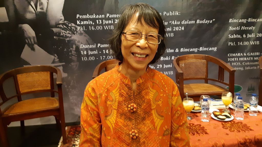 Foto Melani Budianta (70), Rabu (19/6/2024), di Jakarta.