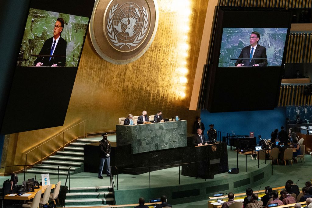 Presiden Brasil Jair Bolsonaro menyampaikan pidato dalam Sidang Ke-77 Majelis Umum Perserikatan Bangsa-Bangsa. di Markas PBB, New York, Selasa (20/9/2022). 