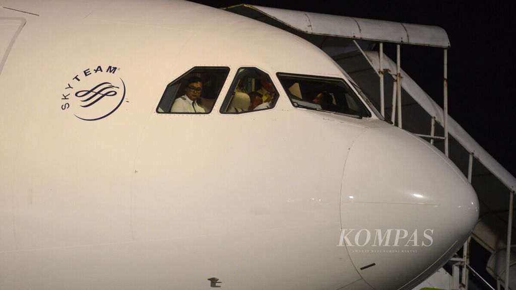  Pesawat pengangkut jemaah calon haji di Bandara Internasional Adi Soemarmo, Boyolali, Jawa Tengah, menuju Arab Saudi, Minggu (7/7/2019).