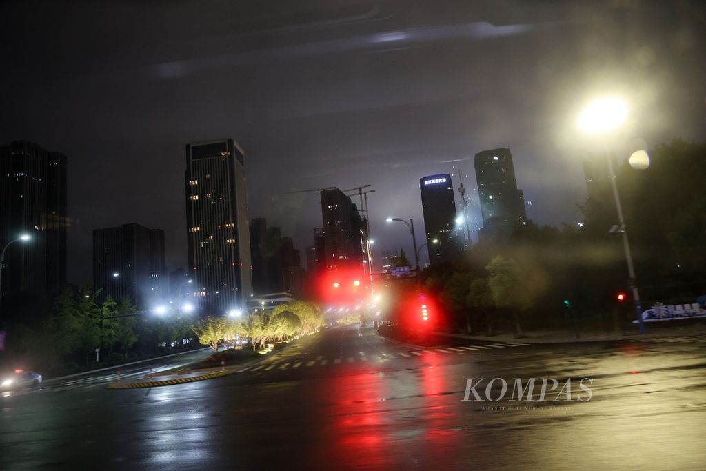 Sudut kota kota Hangzhou tempat penyelenggaraan Asian Games 2022 di Provinsi Zhejiang, China, Kamis (21/9/2023) dini hari. 