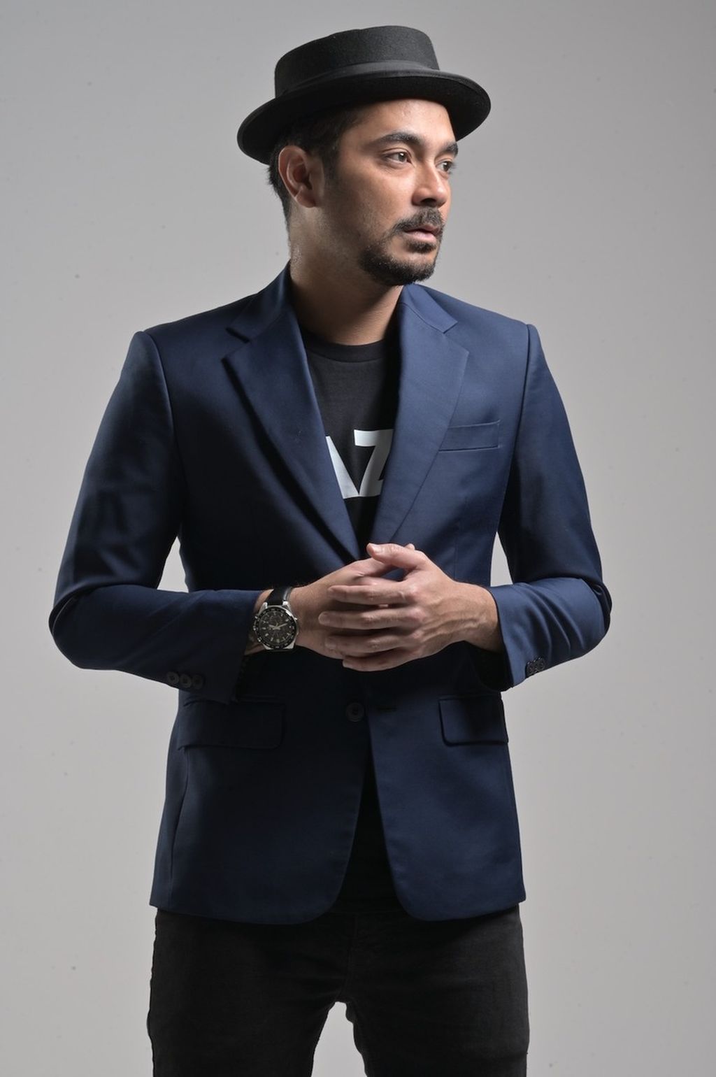 The character of Glenn Fredly is played by Marthino Lio in the film<i>Glenn Fredly The Movie</i>.