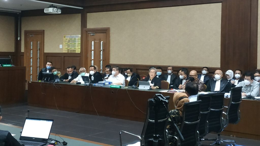 Suasana sidang dugaan korupsi izin ekspor minyak kelapa sawit mentah di Pengadilan Tindak Pidana Korupsi Jakarta, Selasa (18/10/2022). Sidang kali ini beragendakan pemeriksaan saksi.