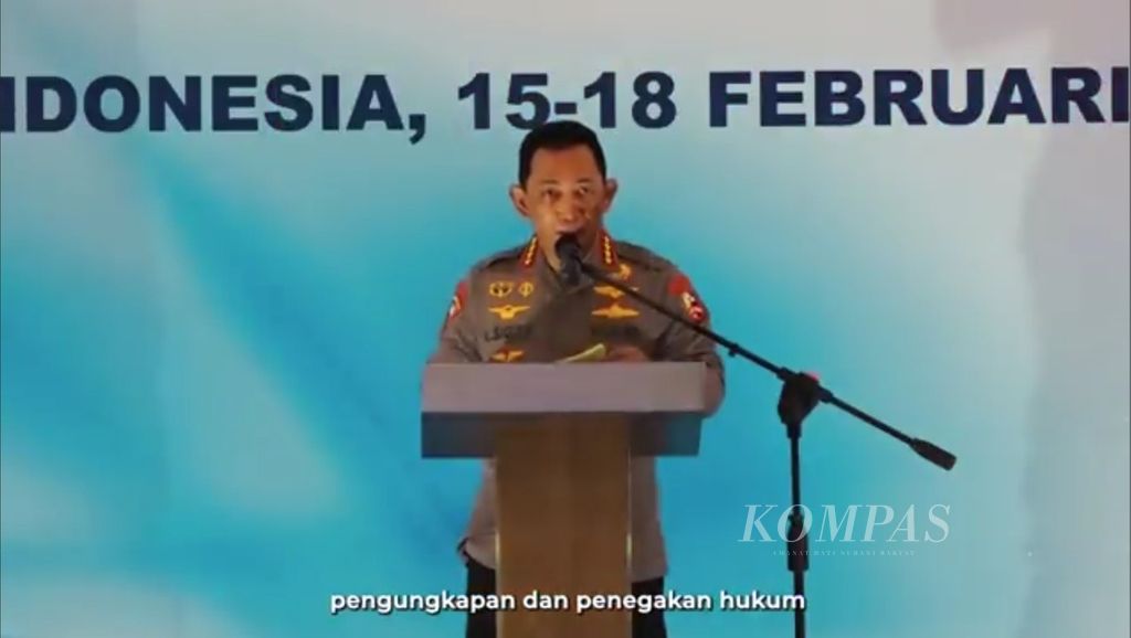 Kepala Kepolisian Negara RI Jenderal (Pol) Listyo Sigit Prabowo dalam acara Senior Level Meeting Detasemen Khusus 88 Antiteror Polri sebagaimana disiarkan melalui media sosialnya, Jumat (18/2/2022).