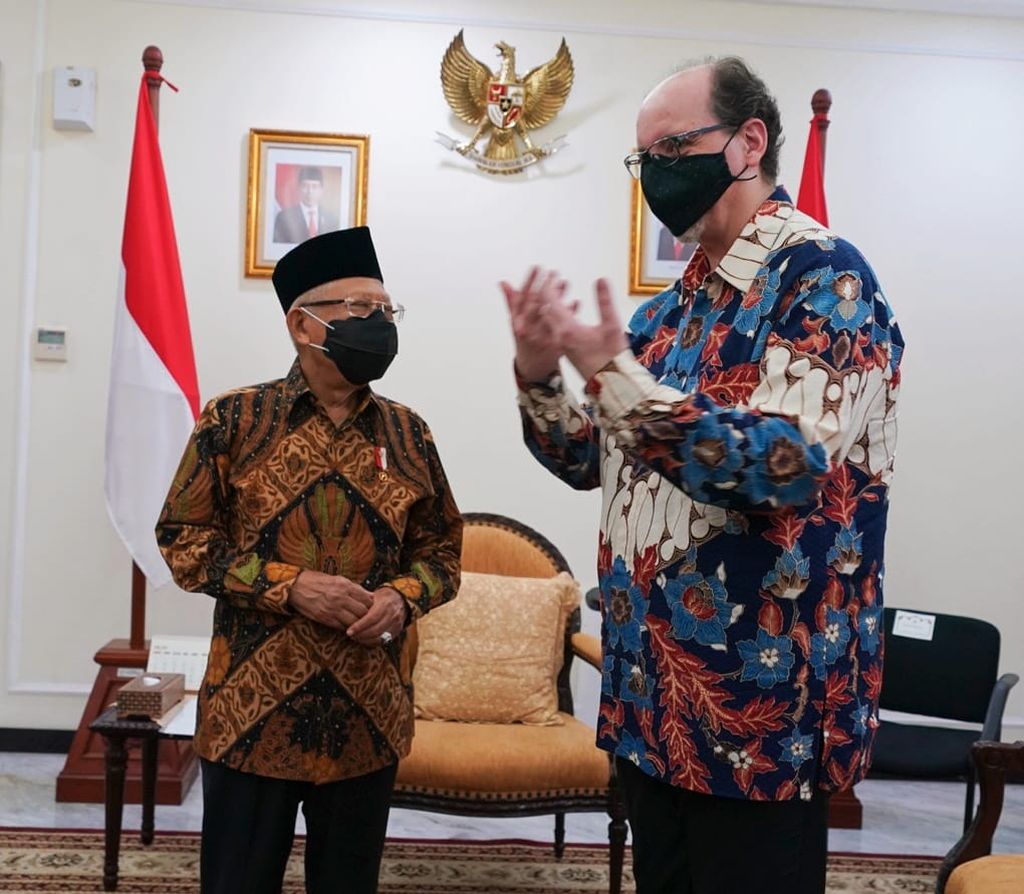 Wakil Presiden Maruf Amin saat menerima audiensi Duta Besar Kerajaan Spanyol untuk Indonesia Francisco Aguilera Aranda di Kantor Wapres, Jakarta Pusat, Senin (18/4/2022) petang.