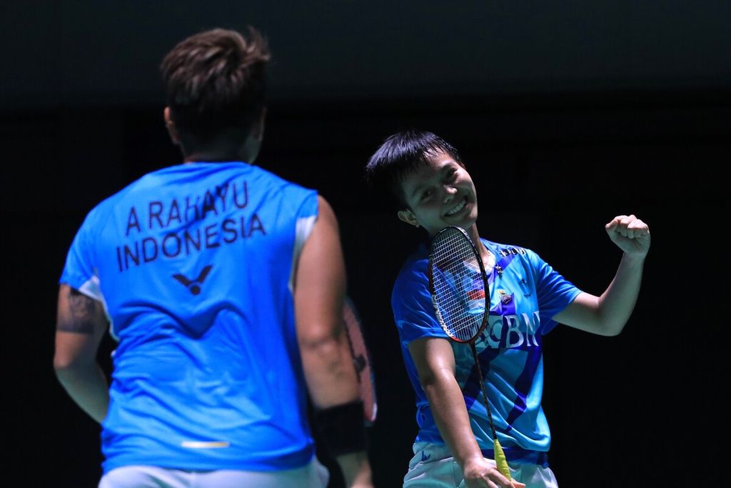 Reaksi ganda putri Apriyani Rahayu/Siti Fadia Silva Ramadhanti saat melawan wakil China, Liu Xuanxuan/Xia Yuting, pada laga babak kedua Jepang Terbuka di Maruzen Intec Arena, Osaka, Jepang, Kamis (1/9/2022). 
