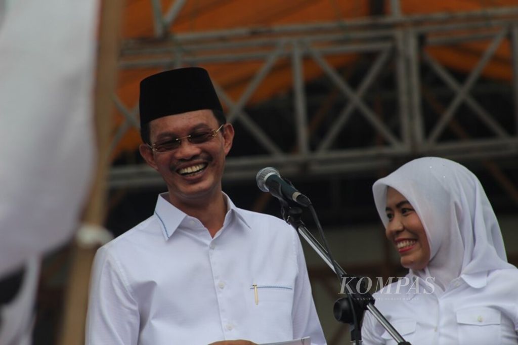 Wali Kota Palembang dan Wakil Wali Kota Palembang Harnojoyo-Fitrianti Agustinda.