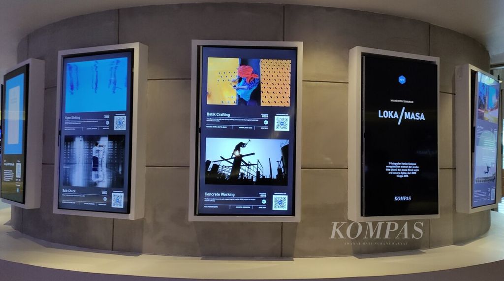 Harian <i>Kompas</i> menggelar pameran NFT Kompas bertajuk "Mata Dasawarsa" di Superlative Gallery, Legian, Kuta, Badung, mulai Rabu (19/10/2022) sampai Selasa (25/10/2022).