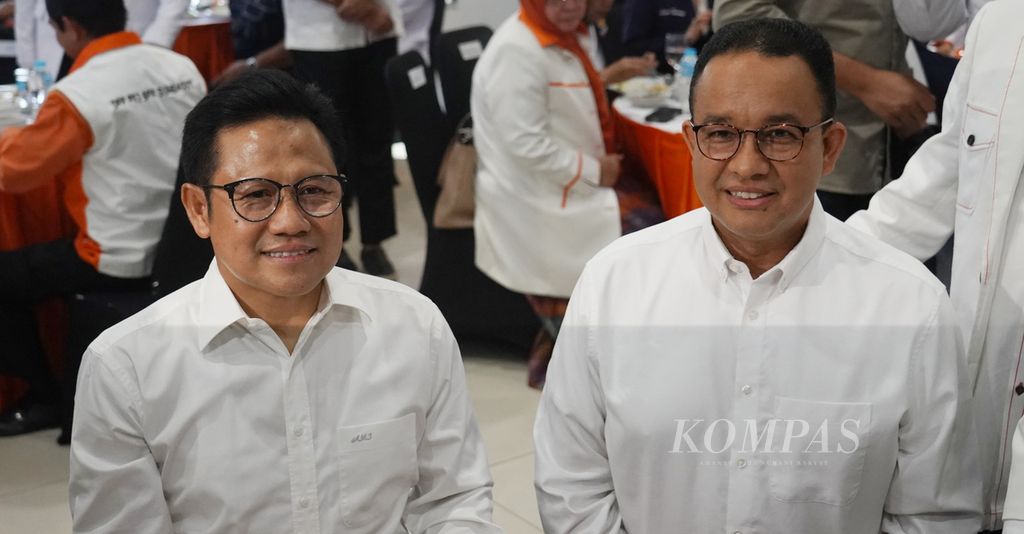 Anies Baswedan, a potential presidential candidate (pictured right), and his running mate Muhaimin Iskandar, were in a meeting to build relationships with officials of the Coalition of Change at the headquarters of the Prosperous Justice Party (PKS) in Jakarta on Tuesday (12/9/2023). Anies-Muhaimin, who are supported by the Coalition of Change along with the leadership of the National Awakening Party and the Nasdem Party, paid a visit to the PKS headquarters as part of their political outreach. These three parties are the remaining members of the Coalition of Change after the Democratic Party withdrew.