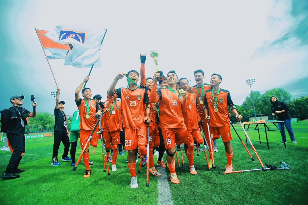 Timnas sepak bola amputasi Indonesia meraih gelar juara dalam turnamen Artalive Challenge Cup Amputee Football (ACCAF) 2023 di EV Arena Shah Alam, Malaysia, 21-23 Juli 2023.