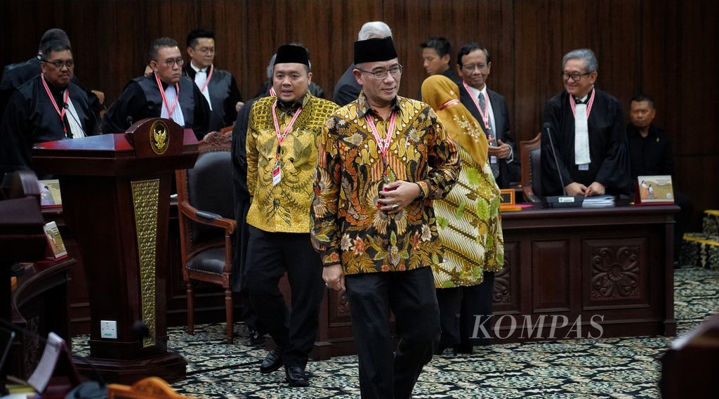 The Chairman of the Election Committee, Hasyim Asyari, as the respondent, attended the preliminary hearing of the presidential election dispute case in the 2024 General Election at the Constitutional Court in Jakarta, with the plaintiffs, the presidential and vice-presidential candidate pair Ganjar Pranowo and Mahfud MD, on Wednesday (March 27, 2024).