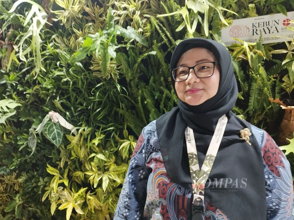Ketua Perhimpunan Florikultura Indonesia Rosy Nur Apriyani memberikan keterangan saat menghadiri pembukaan Floriculture Indonesia International Expo 2023 di ICE BSD, Kabupaten Tangerang, Kamis (28/9/2023).