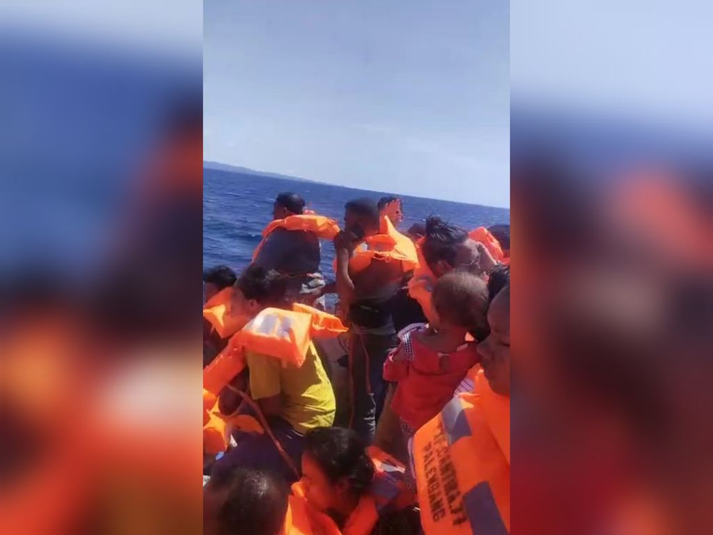 Kapal Cepat Express Cantika 77 terbakar saat dalam pelayaran dari Kota Kupang ke Kelabahi, Kabupaten Alor, Nusa Tenggara Timur, pada Senin (24/10/2022) siang. Hingga Senin pukul 22.30 waktu setempat, terdata 14 orang meninggal. 