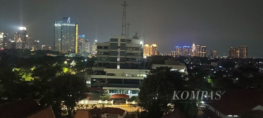 Jajaran gedung bertingkat di Kota Jakarta.