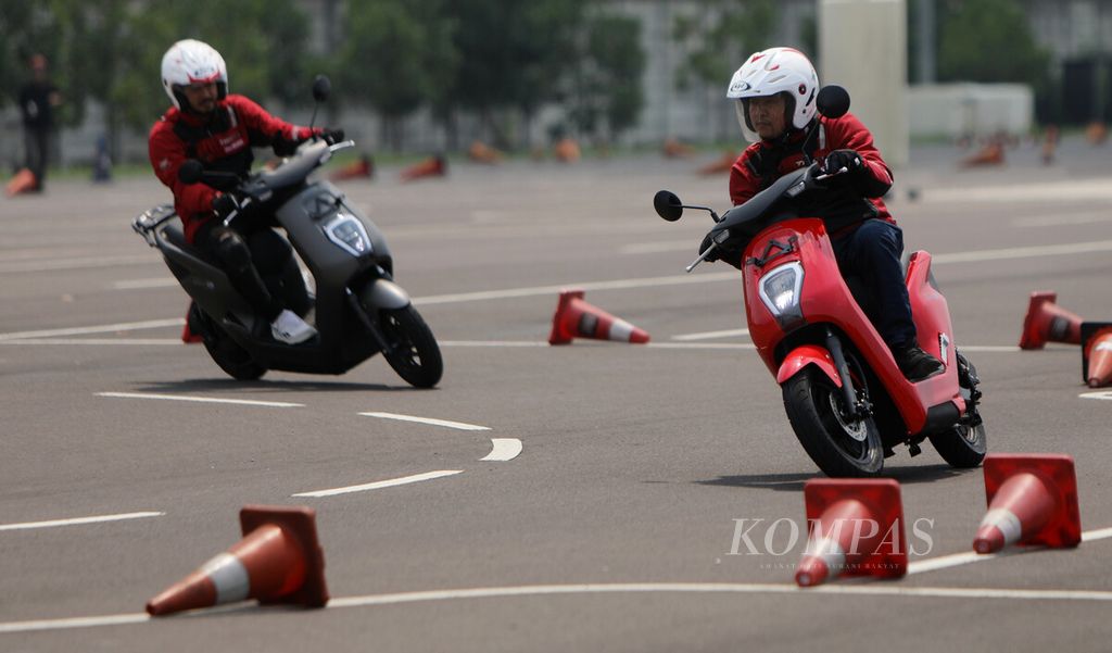 Uji kendara Honda EM1 e: di AHM Safety Riding & Training Center, Deltamas, Cikarang, Jawa Barat. 