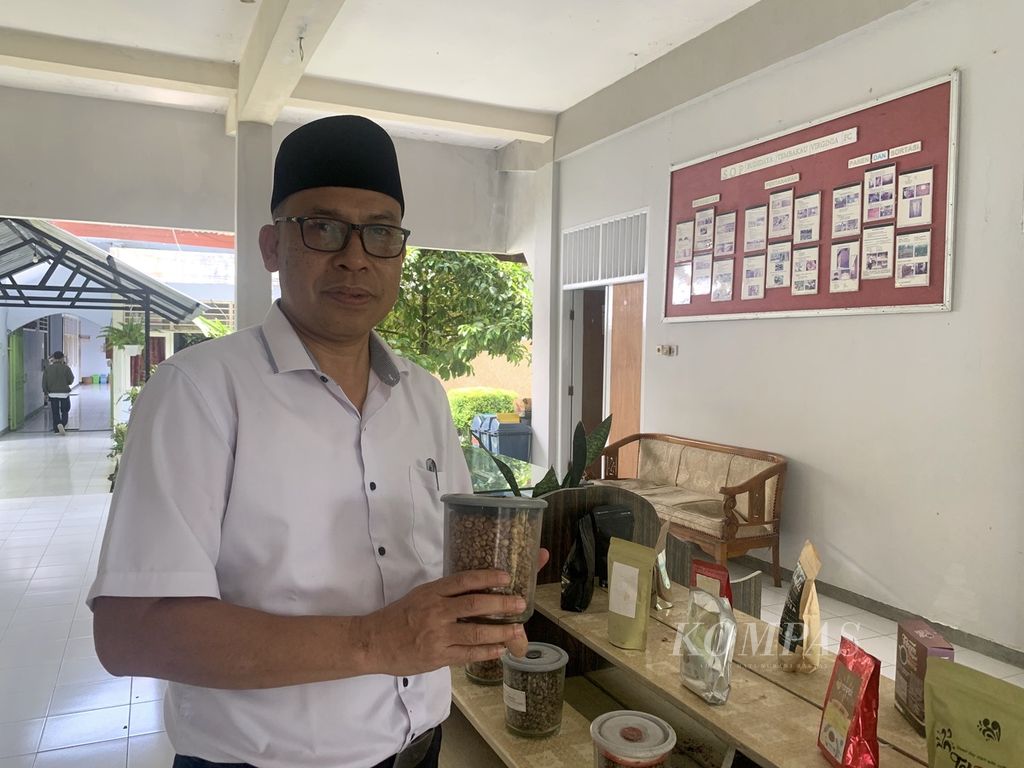 Kepala Bidang Perkebunan Dinas Pertanian dan Perkebunan Nusa Tenggara Barat H Rifai di Mataram, Rabu (18/1/2023).