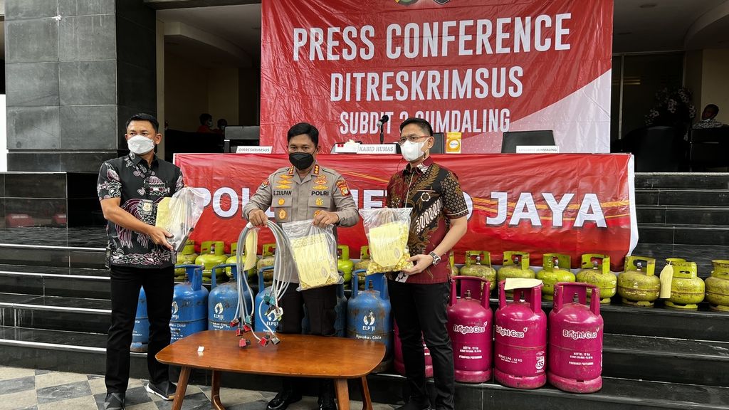 Konferensi pers pengungkapan kasus metrologi legal oleh Subdit III Sumdaling Ditreskrimsus di Polda Metro Jaya, Jumat (23/12/2022).