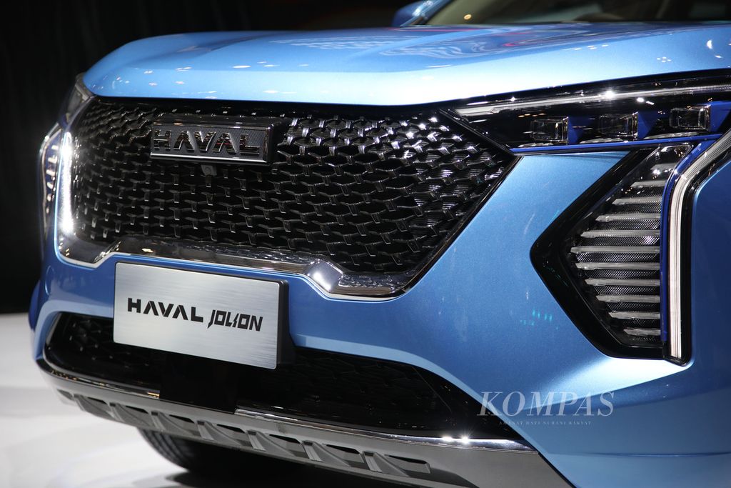 Peluncuran mobil baru GWM Haval Jolion HEV dalam Gaikindo Indonesia International Auto Show (GIIAS) 2024 di ICE BSD, Tangerang, Banten, Rabu (17/7/2024). Haval Jolion HEV merupakan mobil yang perakitannya dilakukan di Wanaherang, Jawa Barat. 