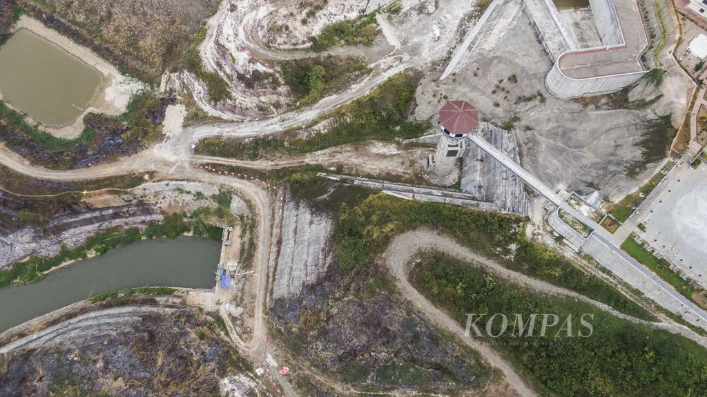 Construction of the Karian Dam in Pasir Tanjung Village, Lebak, Banten, Sunday (17/9/2023).