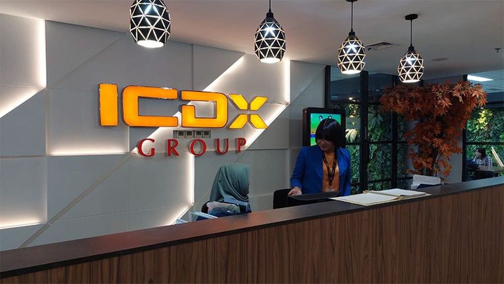 Suasana meja layanan tamu kantor Indonesia Commodity & Derivatives Exchange (ICDX) Group di Jakarta.