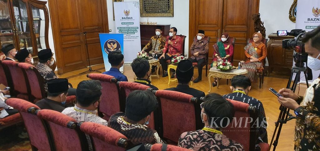 Wakil Presiden Ma’ruf Amin bertemu dengan diaspora dan mahasiswa Indonesia di Mesir, Sabtu (5/11/2022) petang, di Kedutaan Besar Republik Indonesia di Kairo, Mesir.