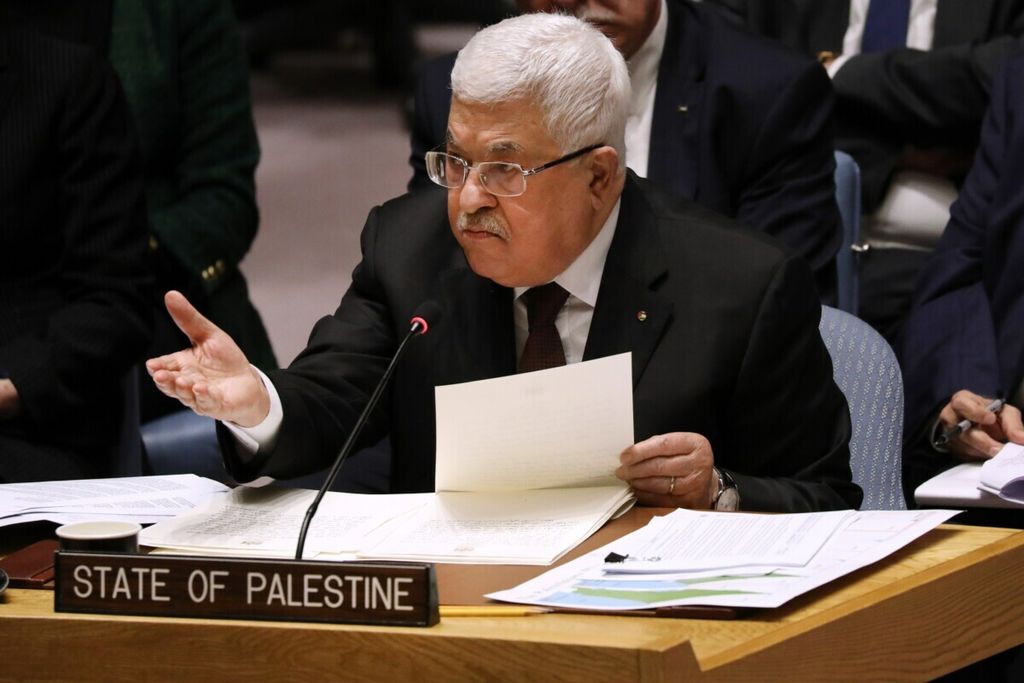 Presiden Palestina Mahmoud Abbas berbicara pada sidang Dewan Keamanan PBB di Markas Besar PBB di New York, Amerika Serikat, 11 Februari 2020. 