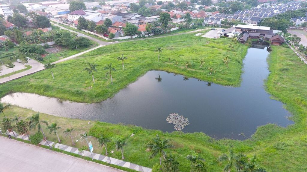 Danau area <i>insitu lakeside </i>di dalam kompleks perumahan Vida Bekasi, Jawa Barat. Perumahan ini mengusung konsep hunian yang mengedepankan pembangunan berkelanjutan.