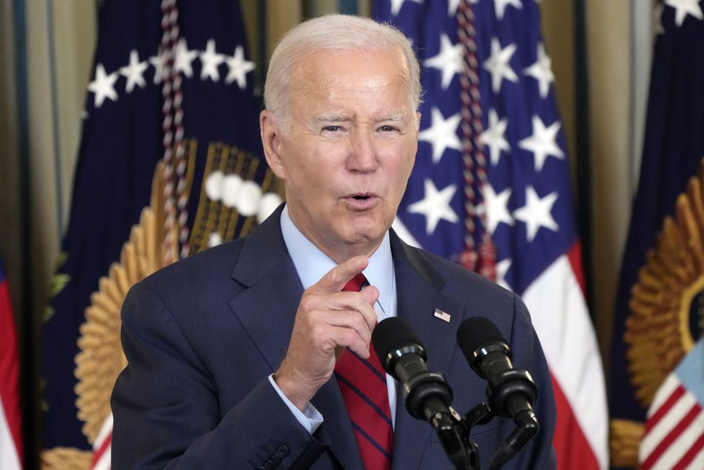 Presiden AS Joe Biden berbicara di State Dining Room, Gedung Putih, Washington DC, AS, 6 September 2023. 