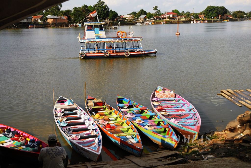 Suasana di kawasan wisata alam Danau Sipin, Kecamatan Telanaipura, Kota Jambi, 2021.