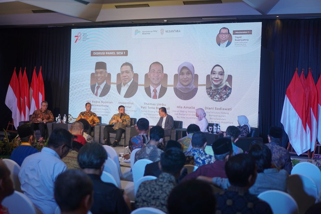  Suasana pembahasan Konsultasi Publik Rancangan UU Perubahan UU No 3 Tahun 2022 Tentang Ibu Kota Negara di Kota Balikpapan, Kalimantan Timur, Jumat (4/8/2023).