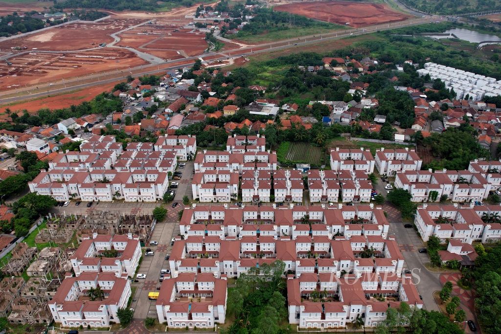 Lansekap perumahan yang dikembangkan Sinar Mas Land di BSD City, Tangerang, Banten, 26 Januari 2023. 