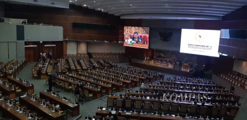 Rapat Paripurna DPR pada Selasa (3/9/2019) dengan pembahasan terkait Rancangan Undang-Undang tentang Pembentukan Peraturan Perundang-Undangan (RUU PPP). Saat ini, DPR tengah membahas perubahan kedua UU PPP. 