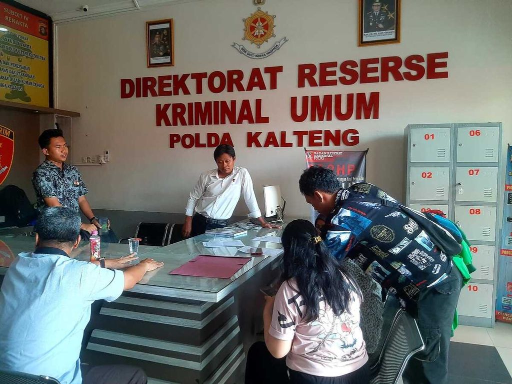 Prospective spectators of the music concert at Bajenta Fest reported the cancellation of the music concert to the Central Kalimantan Regional Police on Friday (19/4/2024).