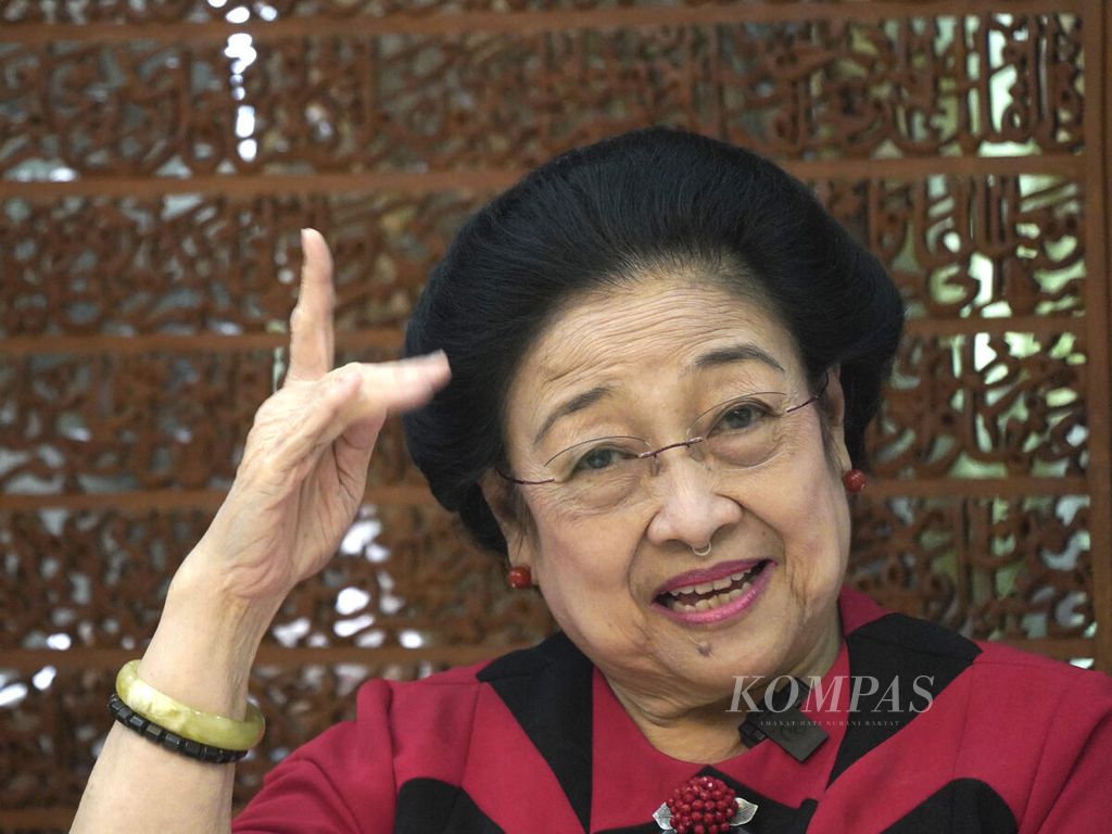 PDIP General Chair Megawati Soekarnoputri when receiving a special interview with the <i>Kompas</i> Daily at her residence on Jalan Teuku Umar, Jakarta, Monday (9/1/2023). 