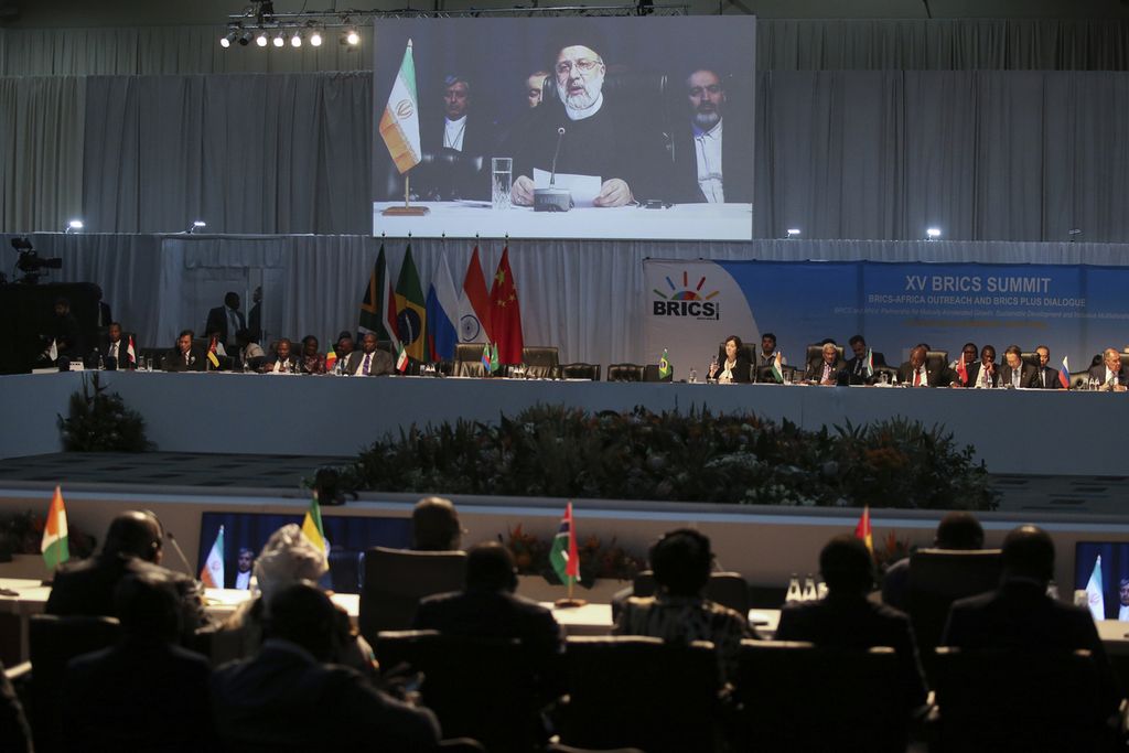 President of Iran, Ebrahim Raisi, delivered a speech at the BRICS summit in Johannesburg, South Africa on August 24, 2023. BRICS announced the admission of new members, namely Iran, Argentina, Egypt, Ethiopia, Saudi Arabia, and the United Arab Emirates.
