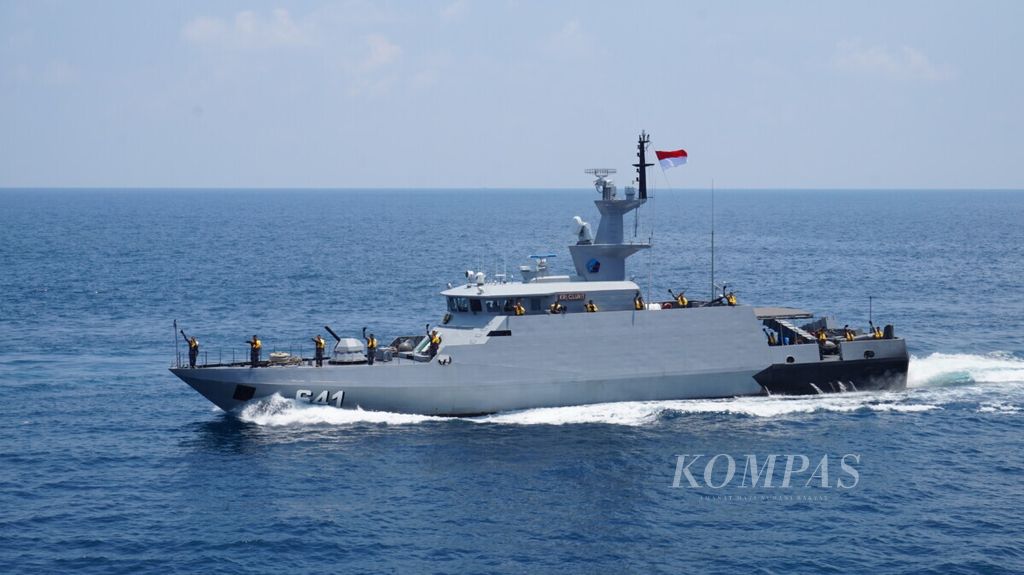 KRI Clurit-641 melintas saat Geladi Tugas Tempur Tingkat-III/L-3 Komando Armada 1 di Laut Jawa.