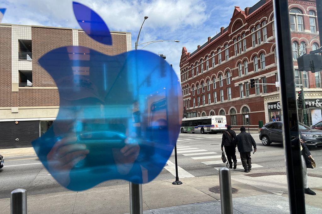 Toko Apple di Chicago, Amerika Serikat, pada 21 Maret 2024.